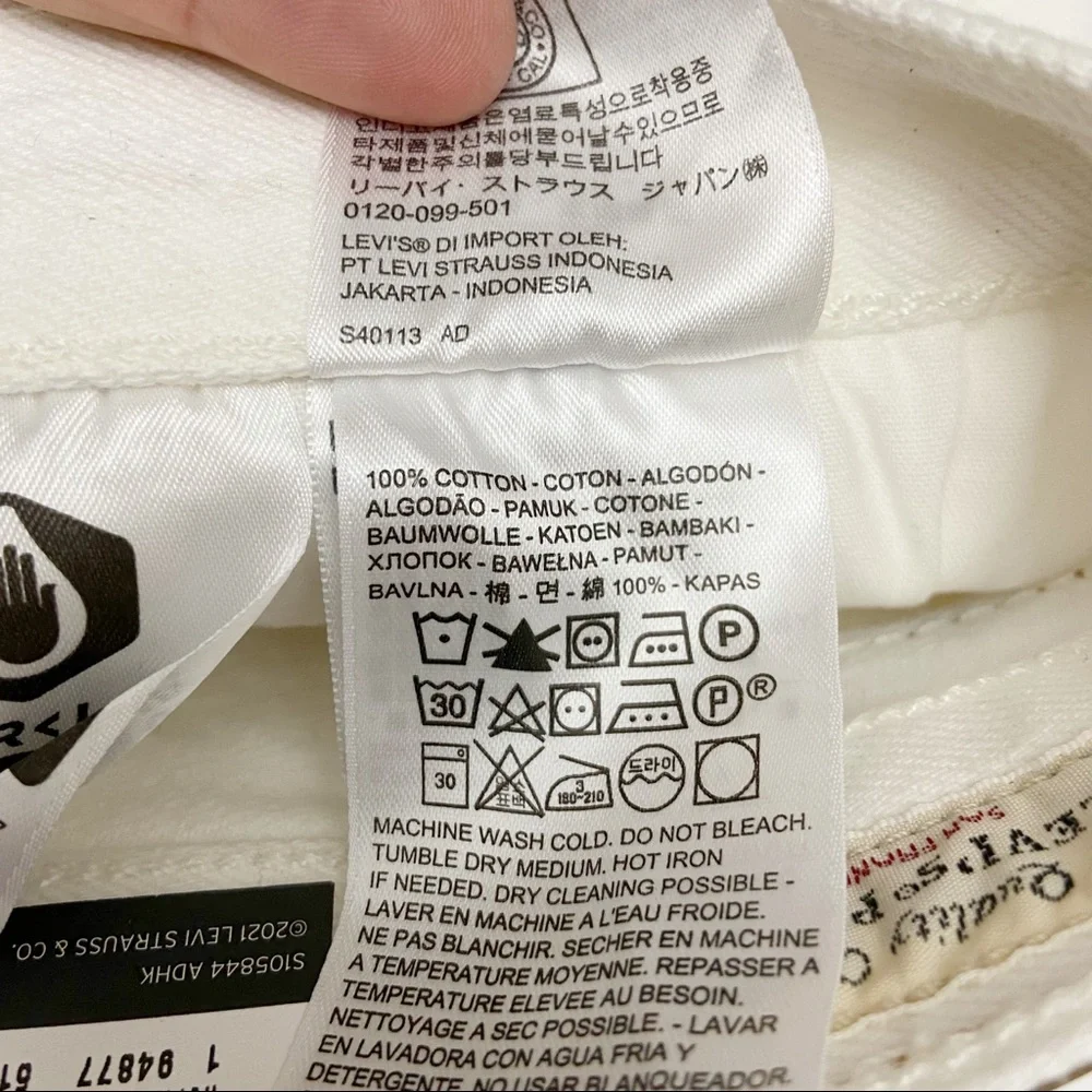 Levi's 501 Original Shorts Hi Rise Distressed Keep It Clean Size 26 NEW - Picture 8 of 8